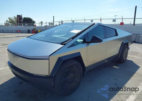 2024 Tesla Cybertruck All-Wheel Drive z USA, uszkodzony, nr VIN 7G2CEHEDXRA006762